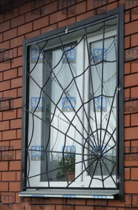 Поставить решетки на окна