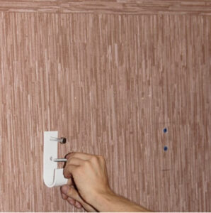 Крепим кронштейны