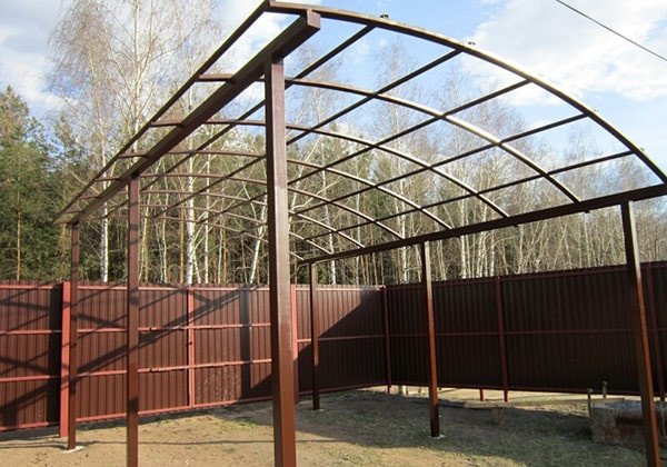 Навес из металлопрофиля