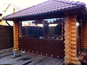 Прозрачные шторы для беседки