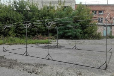 Металлическая конструкция палатки