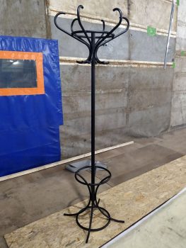 Купить напольную вешалку в Украине