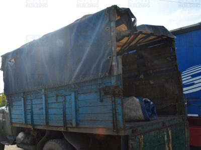 Старый каркас грузовика