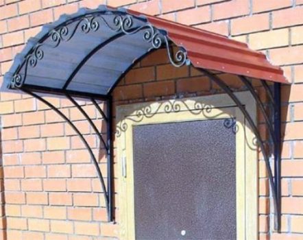 Навес над крыльцом